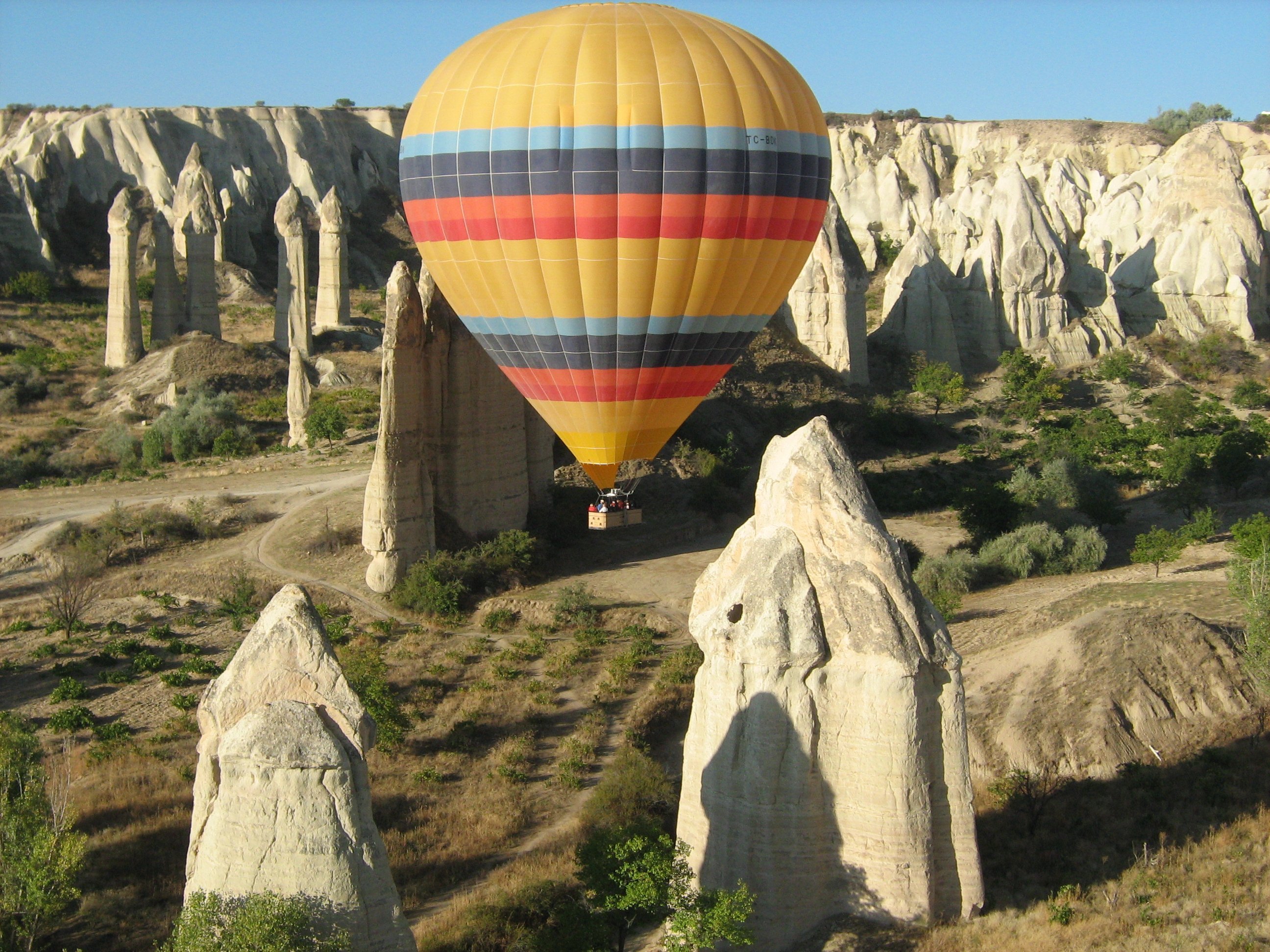 Red Valley and Balloon